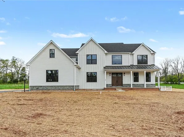 30 Marienstein Rd, Nockamixon Township, PA 18953