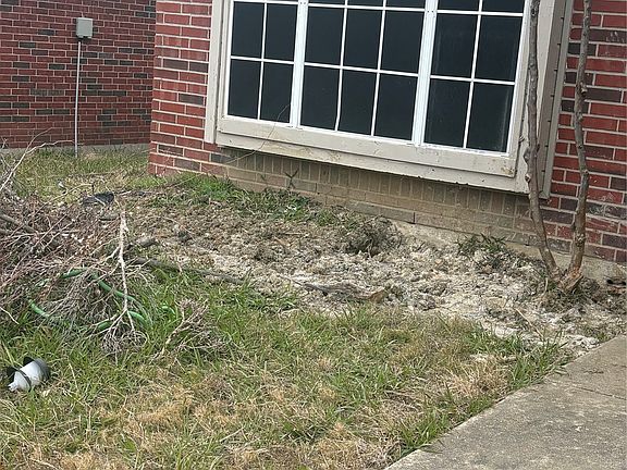 2nd image of 5668 Centeridge Dr