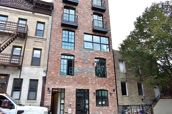 Rented by null | media 26