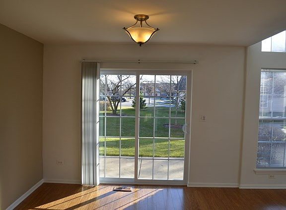 5th image of 1809 Grove Ave
