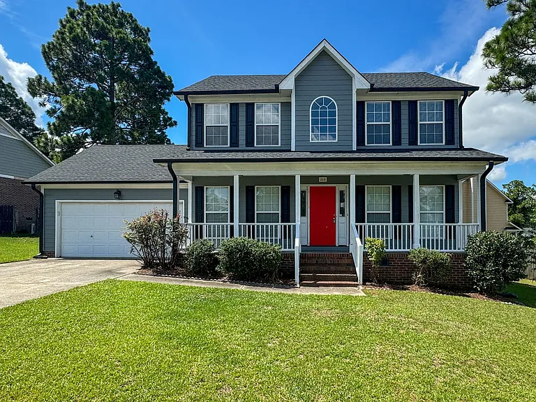 800 Connaly Dr — Photo 1