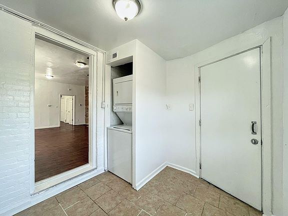 2nd image of 3420 Illinois Ave #1