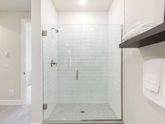 Owner s bath Model Representation