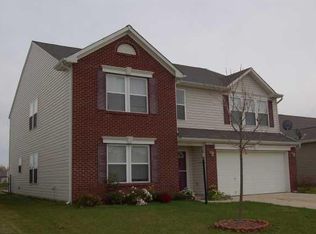 1427 Round Lake Rd, Greenwood, IN 46143