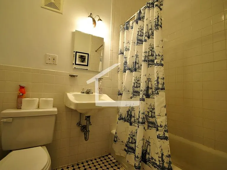 3 Sutherland Rd #6F — Photo 6