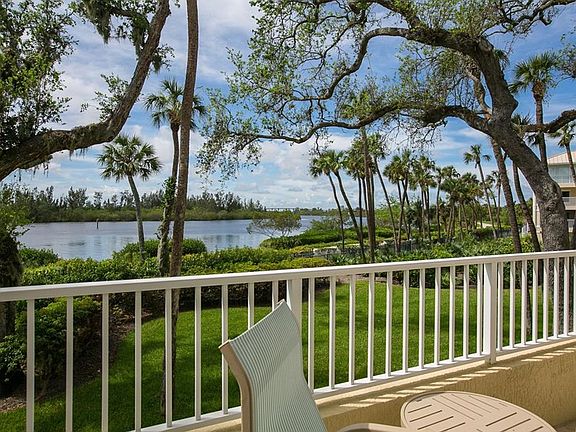 3rd image of 8865 W Orchid Island Cir APT 201