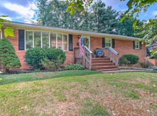 507 Glendale Dr, Johnson City, TN 37604