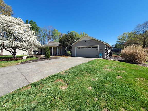 3rd image of 1108 Fairweather Dr