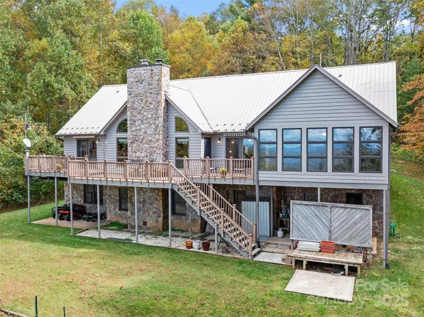 105 Blue Bird Ln, Spruce Pine, NC 28777