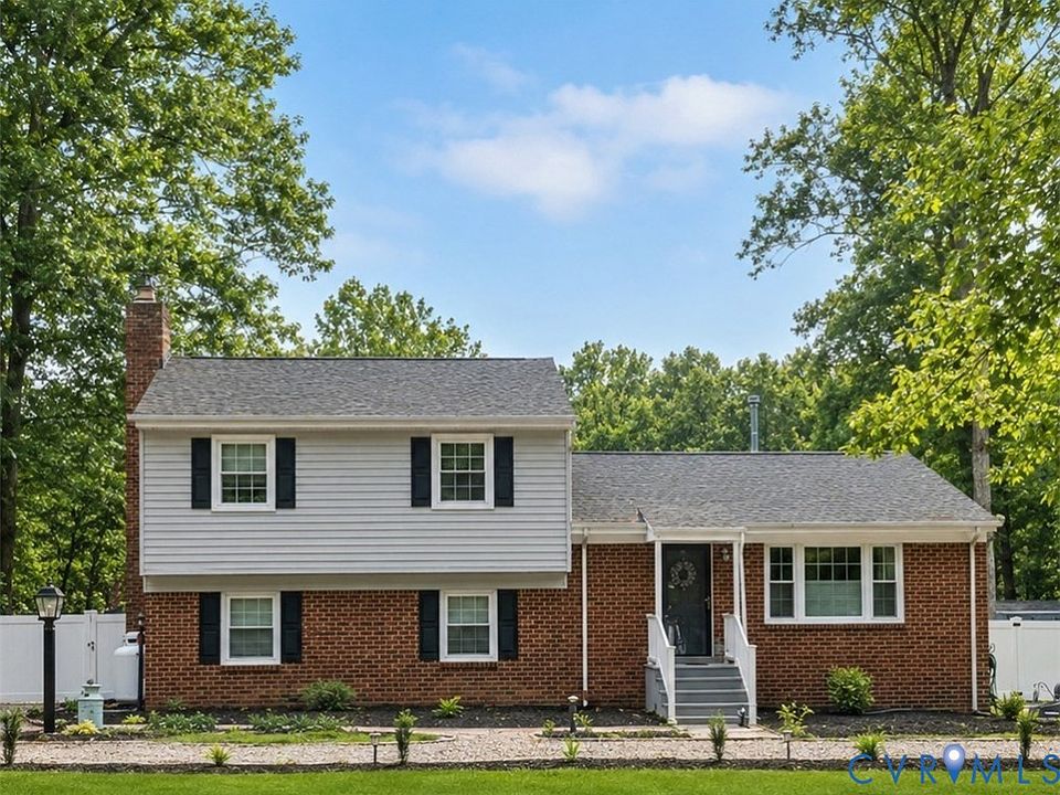 1st image of 9477 Shelley Dr
