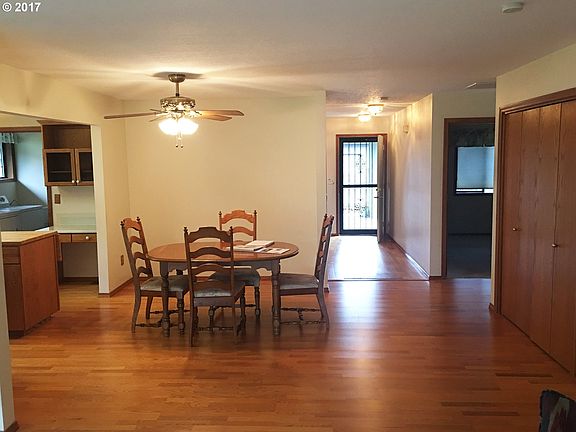 5th image of 1204 NW 131st Way APT A