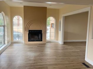 1310 N Pacific Ave, Glendale, CA 91202