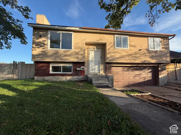 3950 W Squire Crest Dr, Salt Lake City, UT 84129