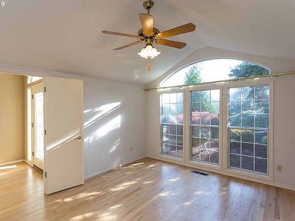 4th image of 3005 SE Spyglass Dr