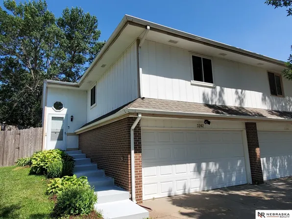 3202 NW 7th St, Lincoln, NE 68521
