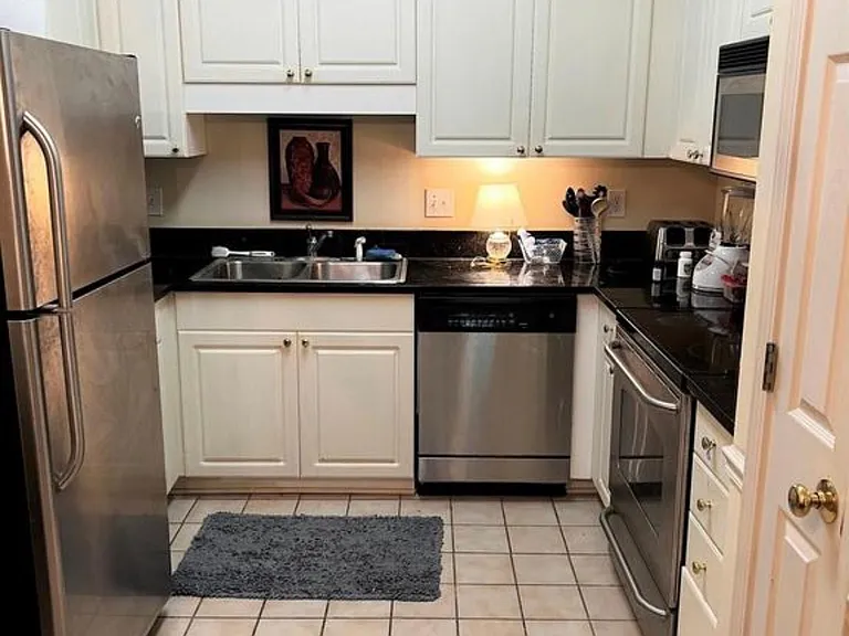 9760 Leyland Dr #7 — Photo 5