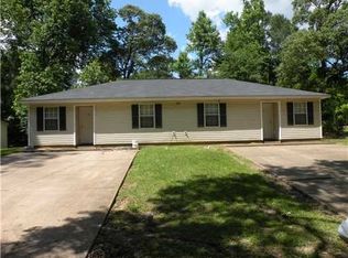 301 Pelican Dr #B, Pineville, LA 71360