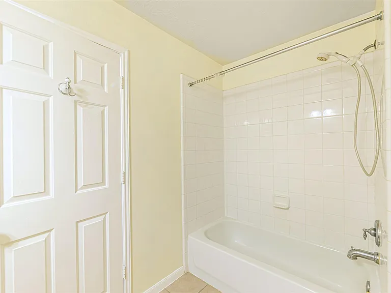 10834 Windfern Lakes St — Photo 13