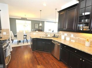 42590 Sunset Ridge Sq, Ashburn, VA 20148