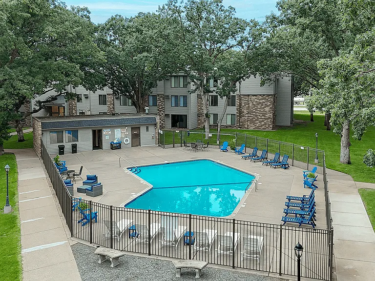 Outdoor Swimming Pool & Sundeck
