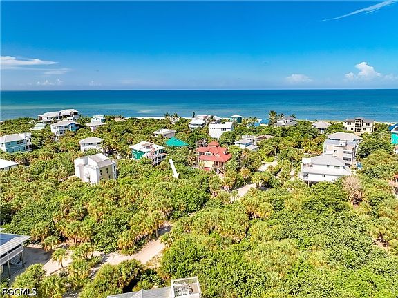 3rd image of 4531 Conch Shell Dr