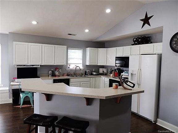 3rd image of 86 Winter Wren Cir