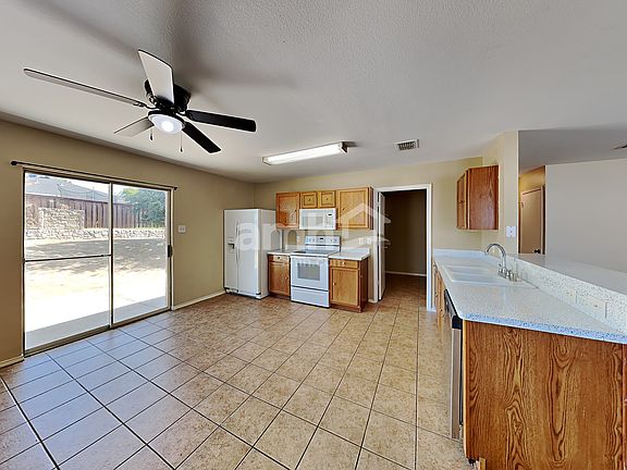 4th image of 1637 Brookstone Dr
