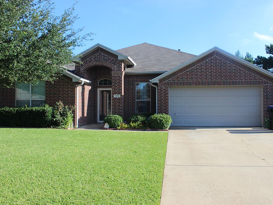 1st image of 2025 Cumberland Dr