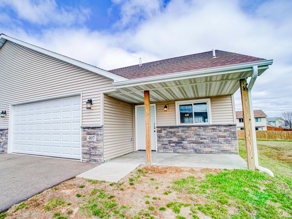 407 E Cheyenne St, Roberts, WI 54023