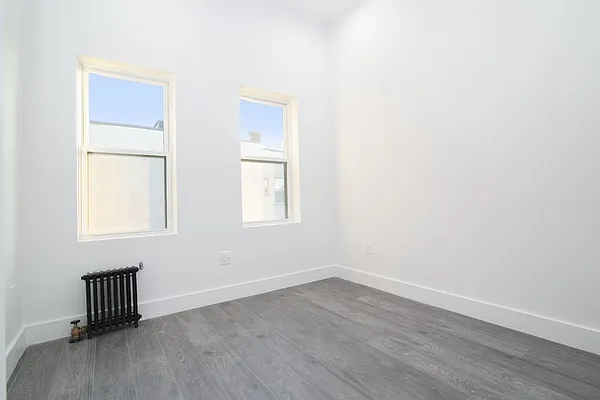 Rented by REAL New York | media 12