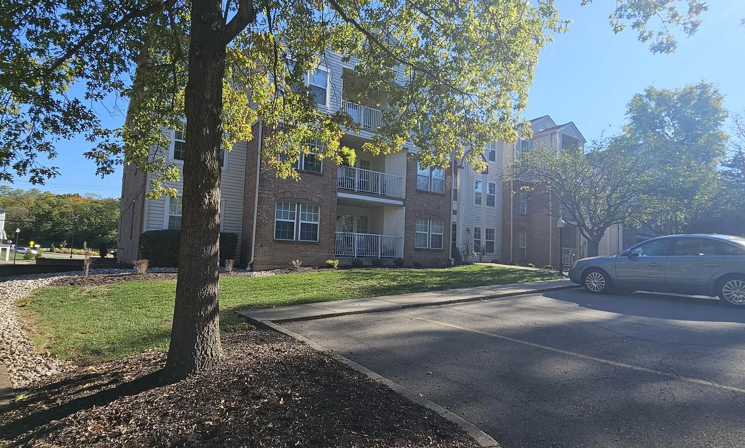 2 bed, 1395 sqft, $1,850 — Photo 4