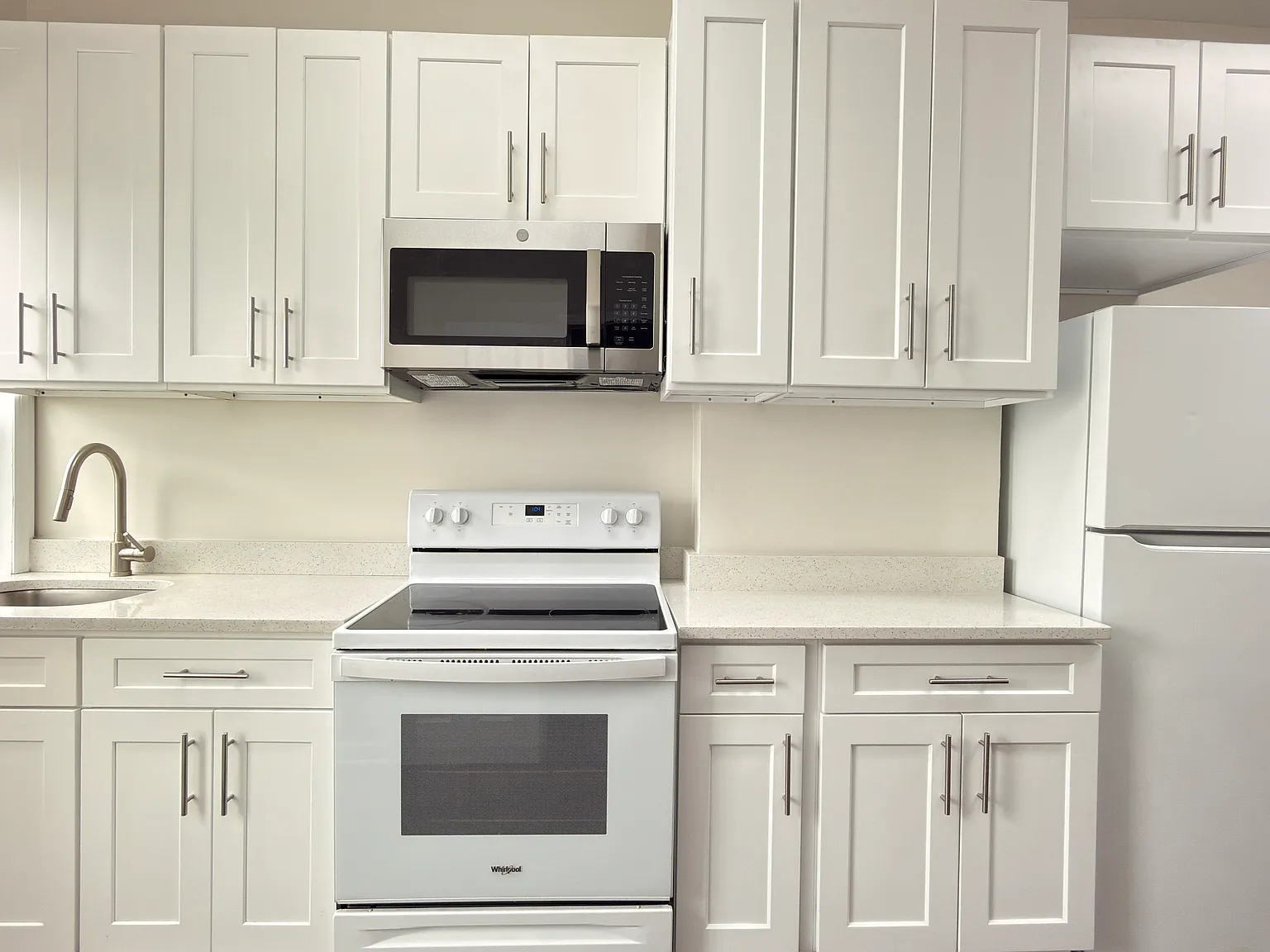 1 bed, 750 sqft, $2,600 — Photo 2