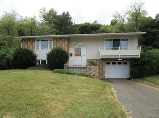 975 Patchel Run Rd, Franklin, PA 16323