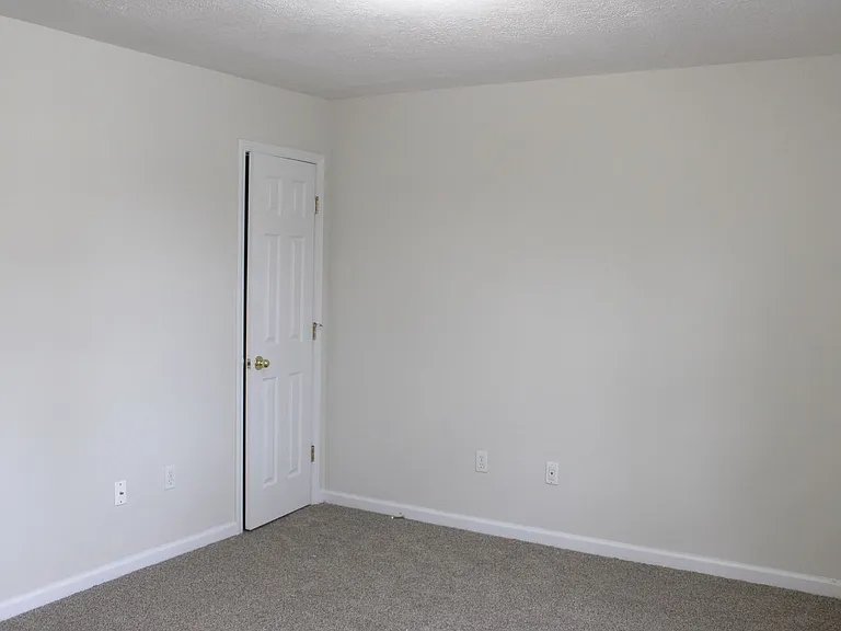 1219 Byrne Ave — Photo 14