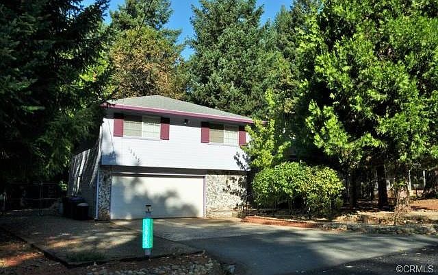 Turn key tri-level home in lower Magalia!