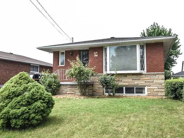 79 Nash Rd N, Hamilton, ON L8H 2P5