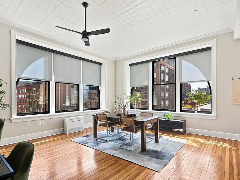 303 N Howard St — Photo 22