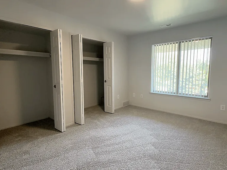 Prentiss Pointe Apartments — Photo 93