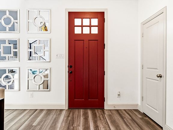 3rd image of 9048 Phoebe Rd