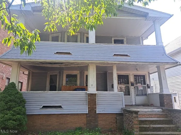3206 W 114th St, Cleveland, OH 44111