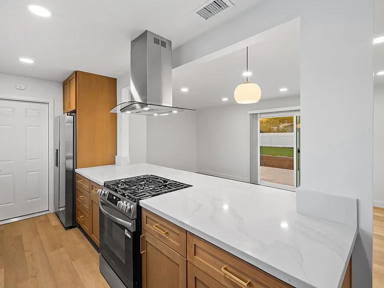 14514 Biddeford St — Photo 5