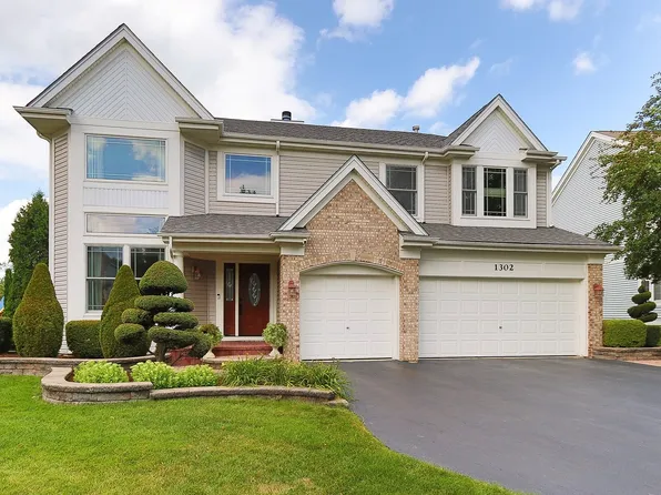 1302 Mulberry Ln, Cary, IL 60013