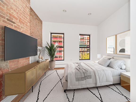 3rd image of 494 9th Ave #5