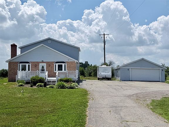 3rd image of 10865 Norman Rd