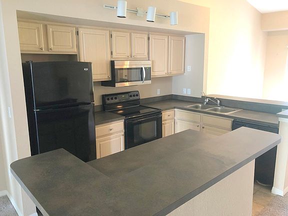 5th image of 4964 Lambridge Ct APT 101
