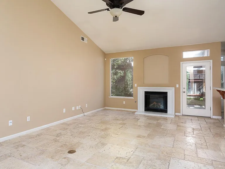 1120 E Sawgrass Ave — Photo 7