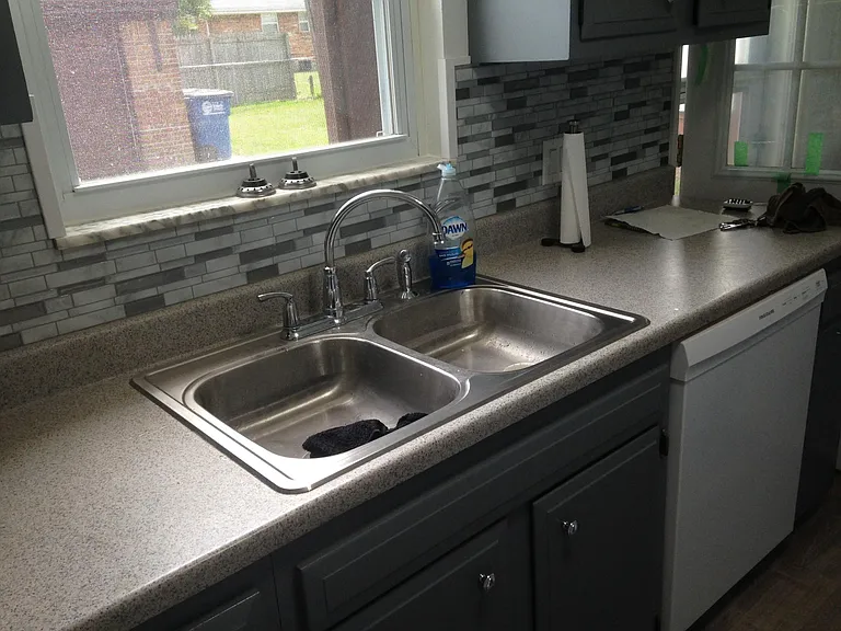 805 Gribbin Ln — Photo 3
