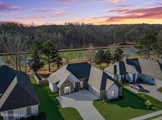 169 Shore View Dr, Madison, MS 39110