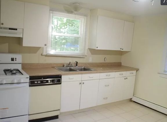 3rd image of 26 Courter Ave