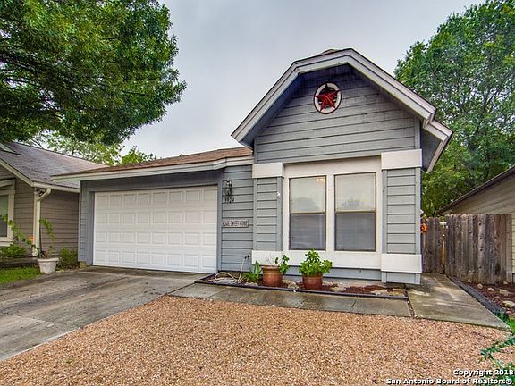 2nd image of 3924 Heritage Hill Dr